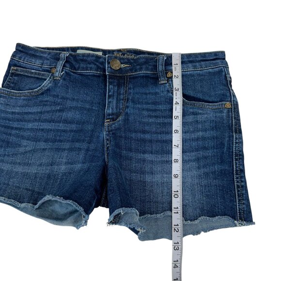 Kut From The Kloth Gidget Fray Hem Denim Shorts Women SZ 8 Blue Medium Wash - Picture 8 of 10